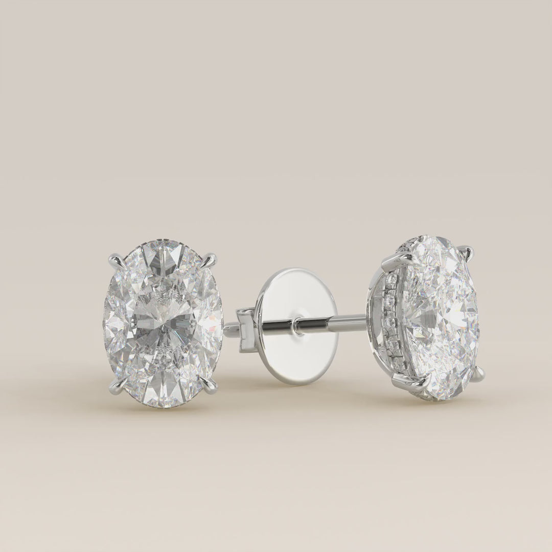 Stud oorbellen ovaal lab grown diamant met hidden halo, witgoud
