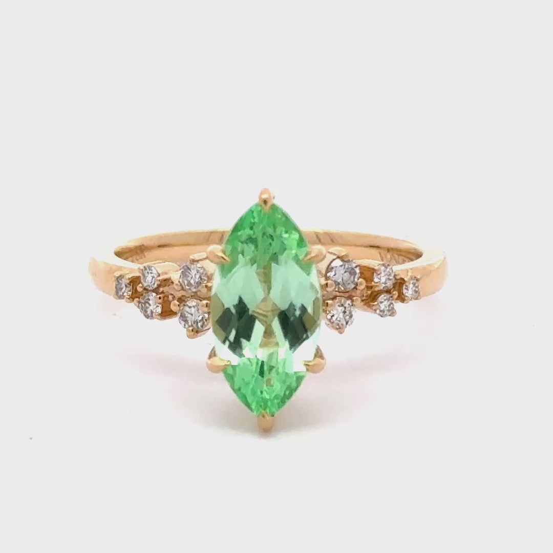 Green Sapphire 1,5 ct Marquise Ring, Diamant Snowdrift   - 18K Geelgoud