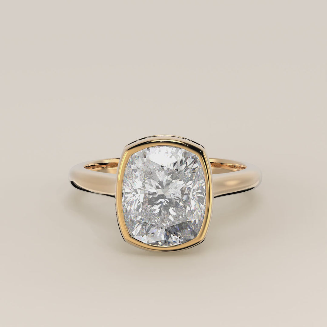 Zaar - Elongated Cushion Lab Grown Diamond Ring Solitair with Bezel Setting, Cathedral Setting and Hidden Halo