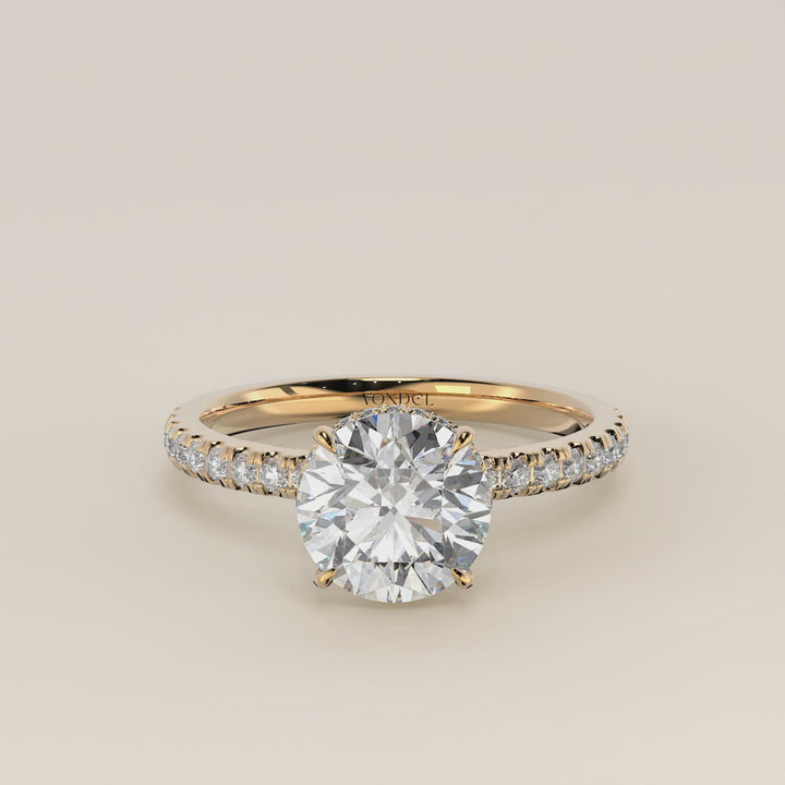 Sydney - Round Solitair Lab Grown Diamond Ring with Wrap Around Halo and Pave Band