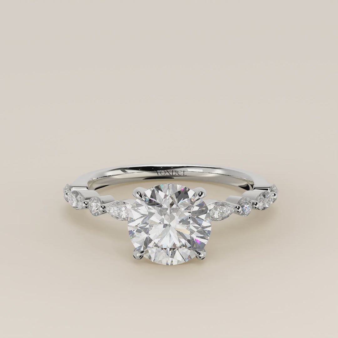 Verlovingsring rond lab grown diamant met marquise- en ronde diamantband, witgoud