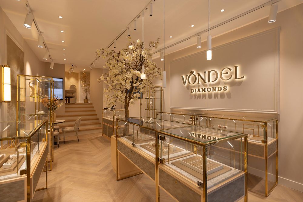 Interieur van de Vondel Diamonds boutique in Den Bosch